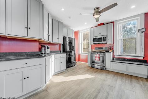 709 Benoni Avenue Fairmont WV 26554