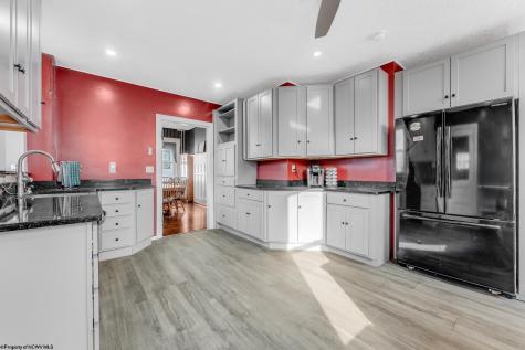 709 Benoni Avenue Fairmont WV 26554