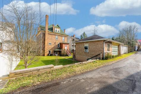709 Benoni Avenue Fairmont WV 26554