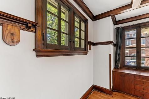 144 Waitman Street Morgantown WV 26501