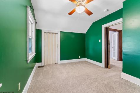 144 Waitman Street Morgantown WV 26501