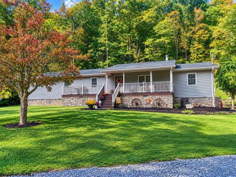 90 Gordon Road Dailey WV 26253