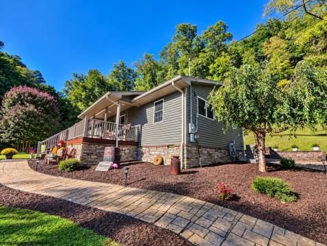 90 Gordon Road Dailey WV 26253