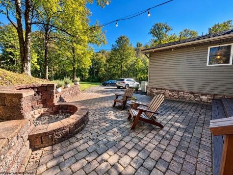 90 Gordon Road Dailey WV 26253