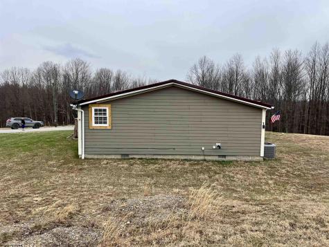 132 Douglas Way Belington WV 26250