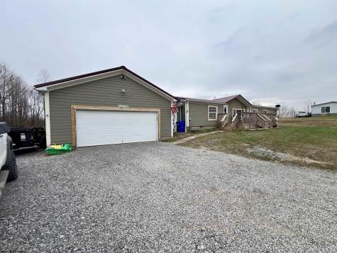 132 Douglas Way Belington WV 26250