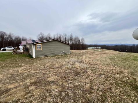 132 Douglas Way Belington WV 26250
