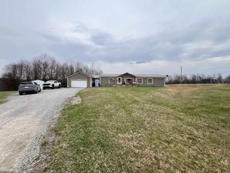 132 Douglas Way Belington WV 26250