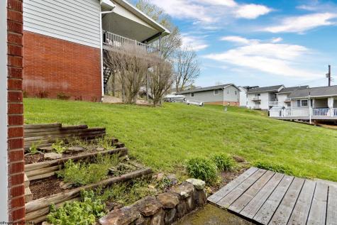 1358 Headlee Avenue Morgantown WV 26505