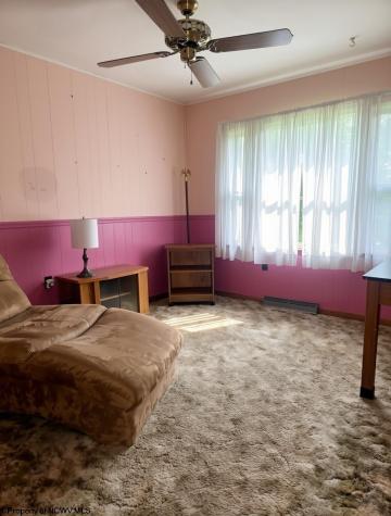 105 Grandview Street Kingwood WV 26537