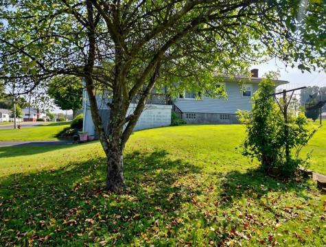 105 Grandview Street Kingwood WV 26537
