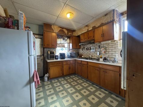 523 S 7th Street Clarksburg WV 26301