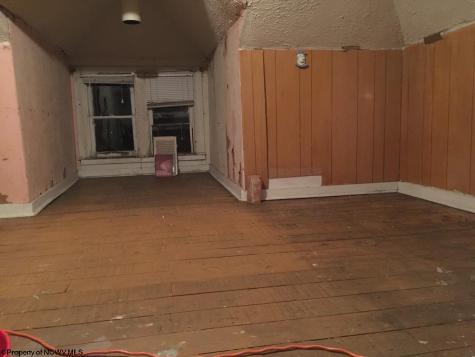 523 S 7th Street Clarksburg WV 26301