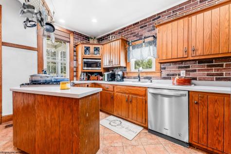 3 Pine Street Barrackville WV 26559