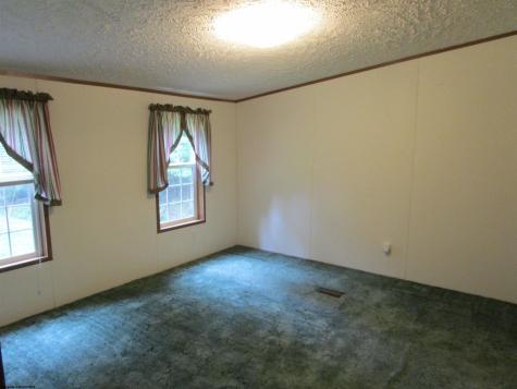 86 Little Oak Drive Beverly WV 26253