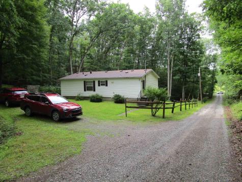 86 Little Oak Drive Beverly WV 26253