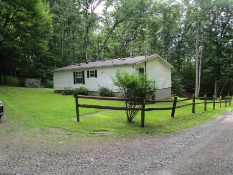 86 Little Oak Drive Beverly WV 26253