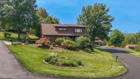 1121 Queens Court Morgantown WV 26508