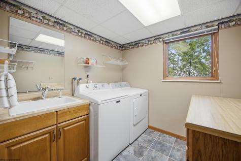 1121 Queens Court Morgantown WV 26508