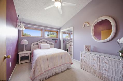 1121 Queens Court Morgantown WV 26508