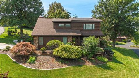 1121 Queens Court Morgantown WV 26508