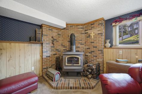 1121 Queens Court Morgantown WV 26508