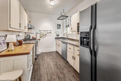 11 Sunset Drive Fairmont WV 26554