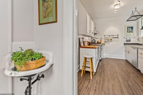 11 Sunset Drive Fairmont WV 26554