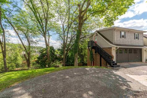 11 Sunset Drive Fairmont WV 26554