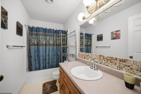 101 Edwards Way Bridgeport WV 26330