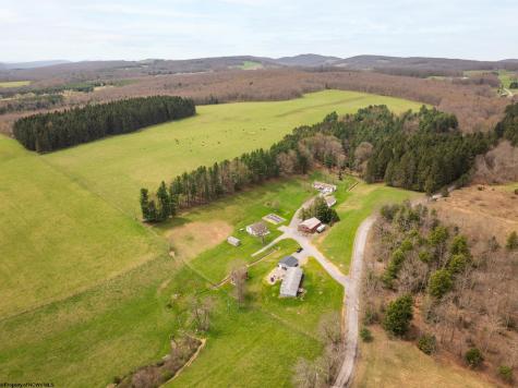 952 Burnside Camp Road Terra Alta WV 26764