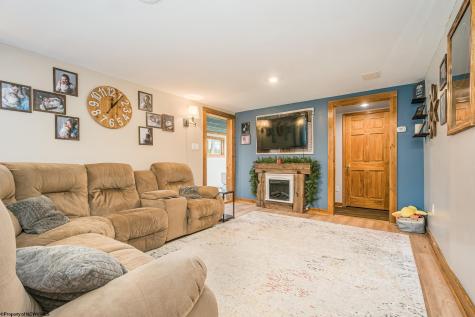 952 Burnside Camp Road Terra Alta WV 26764