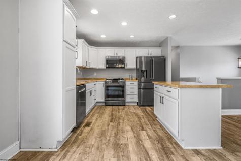 312 Anini Drive Morgantown WV 26508