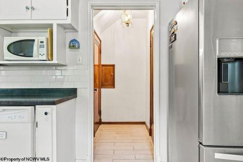 1243 College Park Fairmont WV 26554