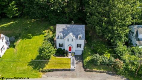 1243 College Park Fairmont WV 26554