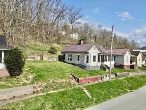 356 Broad Street Weston WV 26452