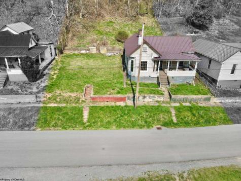 356 Broad Street Weston WV 26452