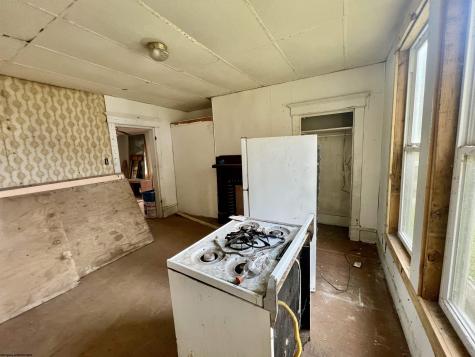 356 Broad Street Weston WV 26452