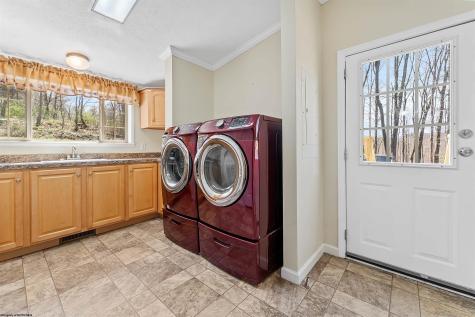 52 Ebenklein Lane Morgantown WV 26508