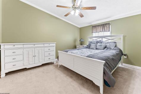 52 Ebenklein Lane Morgantown WV 26508