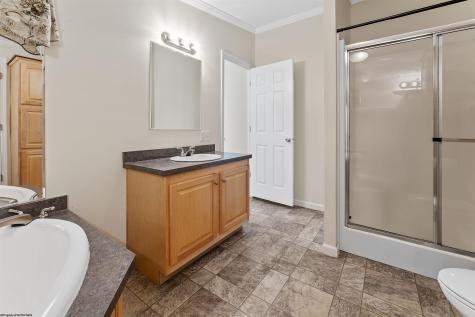 52 Ebenklein Lane Morgantown WV 26508