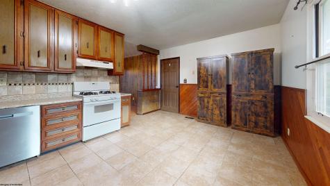 514 Hayhurst Street Rivesville WV 26554