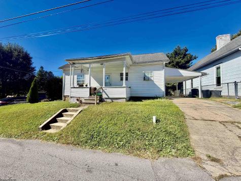 611 Saxman Drive Barrackville WV 26559