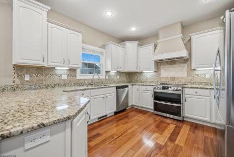 407 N Harwich Circle Morgantown WV 26508