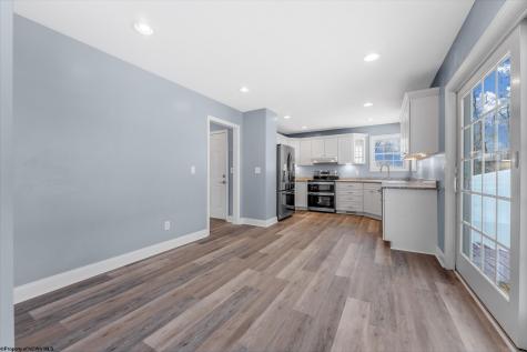 137 Thistledown Lane Morgantown WV 26508