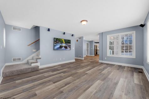 137 Thistledown Lane Morgantown WV 26508