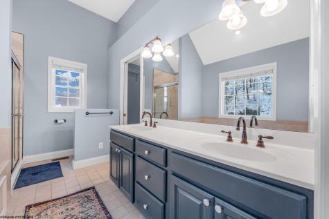 137 Thistledown Lane Morgantown WV 26508