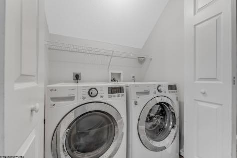 137 Thistledown Lane Morgantown WV 26508