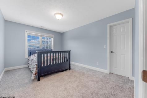 137 Thistledown Lane Morgantown WV 26508
