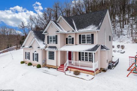 137 Thistledown Lane Morgantown WV 26508
